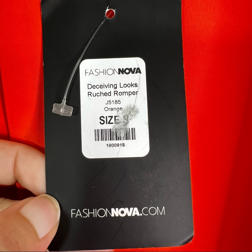 NWT Fashion Nova Deceiving Looks Ruched Romper Highlighter Orange Women’s Sz S - Picture 7 of 9